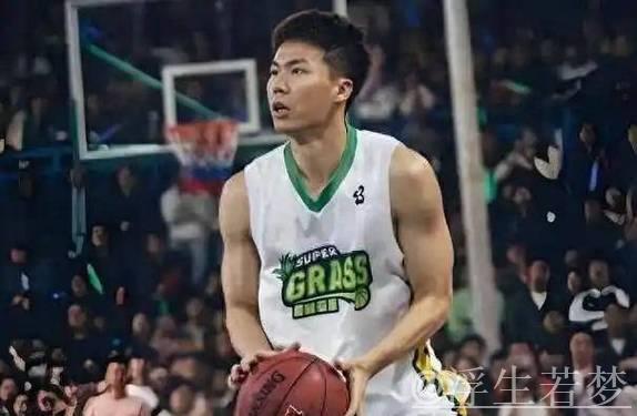 赖益烨正式签约,草根成功逆袭职业联赛,1年合同薪资公布 赖益烨正式签约,草根成功逆袭职业联赛,1年合同薪资公布